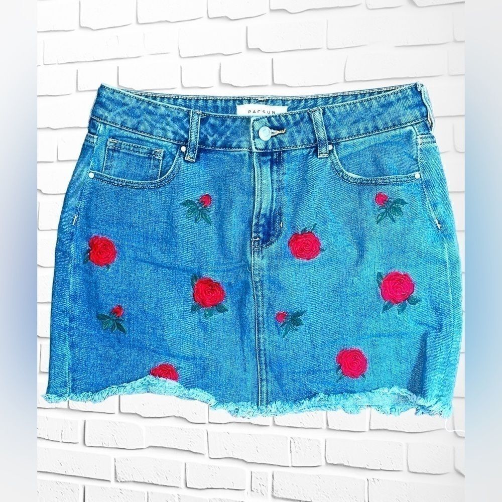 PACSUN Women’s Size 28 Embroidered Medium Wash Denim Mini Skirt • Raw Edge Hem